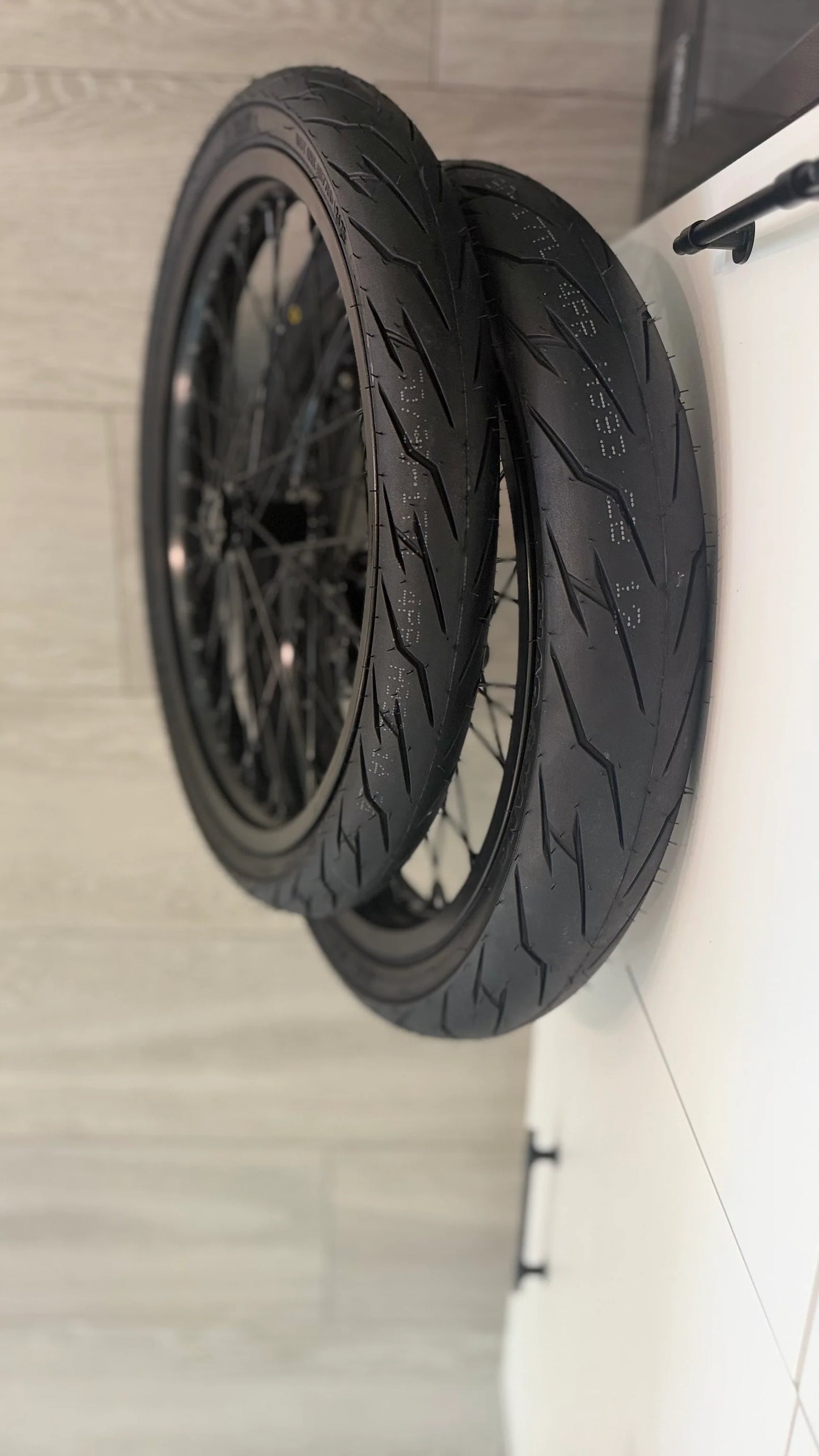 17" Light Bee X/ E Ride Pro Supermoto